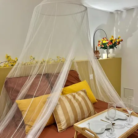 Charmante Escapade Апартаменты *