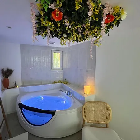 Charmante Escapade Апартаменты